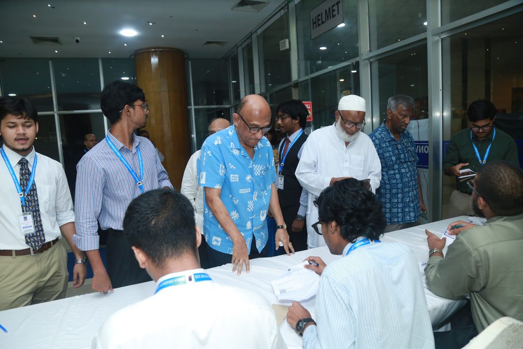 DUEDAA used Gradnet's alumni event management tools to handle registration and check-in for the entire evening